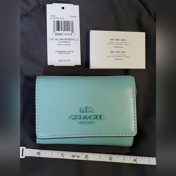 Coach Micro Wallet- NWT - Picture 1 of 4
